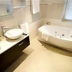 Elite Dragos Apartment