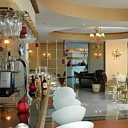 德拉格斯精英酒店 酒店